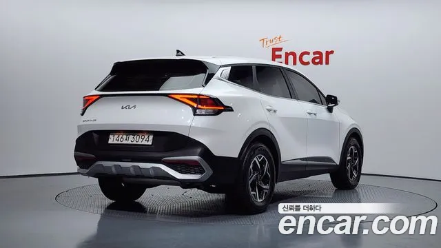 Kia Sportage Sportage 5-е поколение Бензин 1.6 турбо 2WD — Фото автомобиля 2