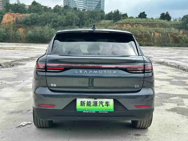 Leapmotor C11 — Фото автомобиля 8