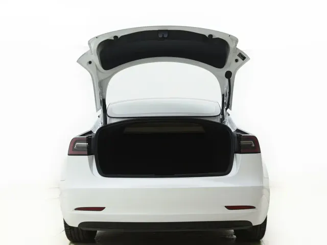 Tesla Model 3 2022 Model Rear-Wheel Drive Version — Фото автомобиля 18
