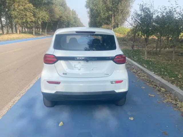 Leapmotor T03 — Фото автомобиля 6