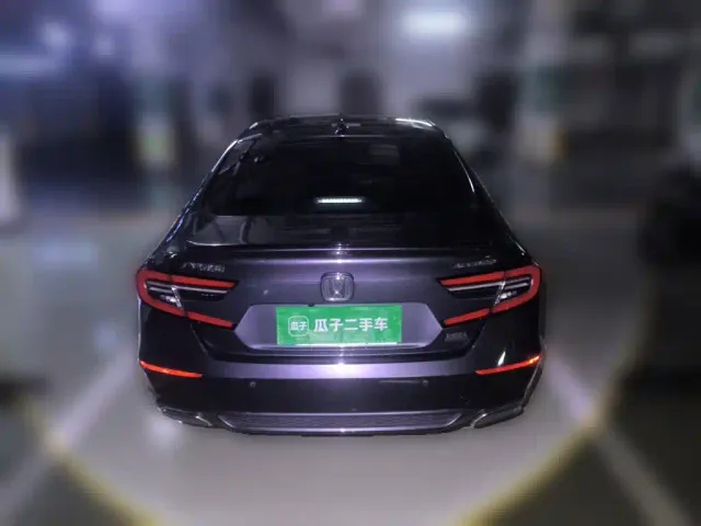 Honda Accord — Фото автомобиля 5