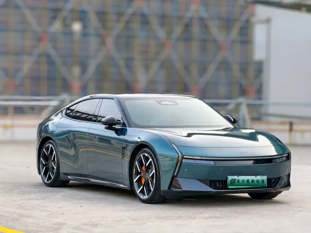 Xpeng P7 — Фото автомобиля 3