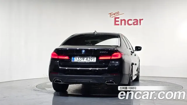 BMW 5-Series 5 серия (G30) — Фото автомобиля 3