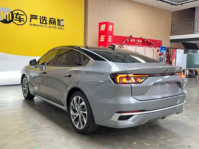 Ford Mondeo — Фото автомобиля 5