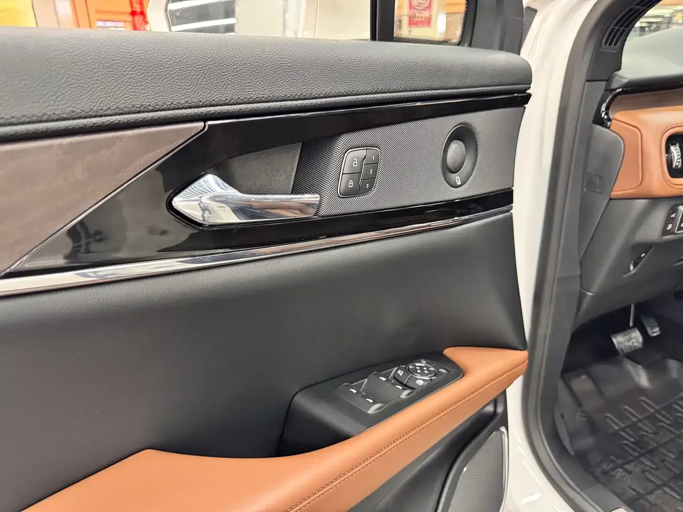 Lincoln Nautilus 2021 Facelift 2.7T 4WD Premium Edition — Фото автомобиля 10