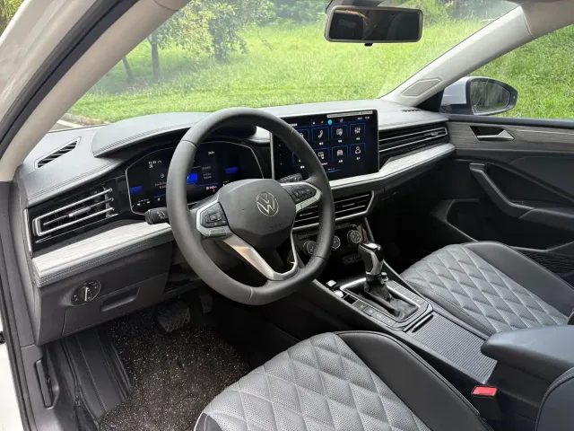 Volkswagen Sagitar — Фото автомобиля 4