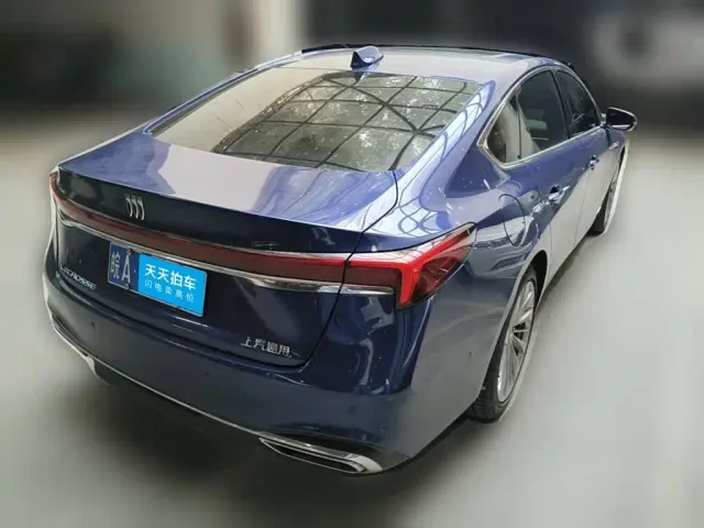 Buick LaCrosse — Фото автомобиля 2