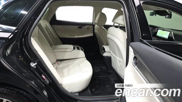 Hyundai Grandeur Новый Grandeur IG — Фото автомобиля 12