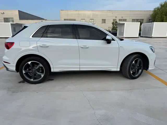 Audi Q3 — Фото автомобиля 13