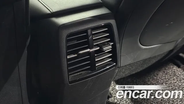 Kia Niro — Фото автомобиля 27