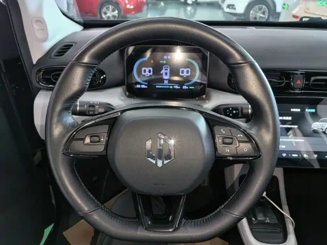 Leapmotor T03 — Фото автомобиля 10
