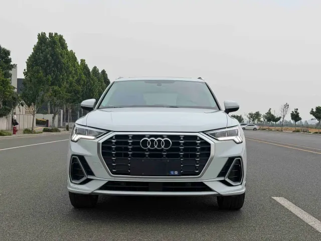 Audi Q3 — Фото автомобиля 2