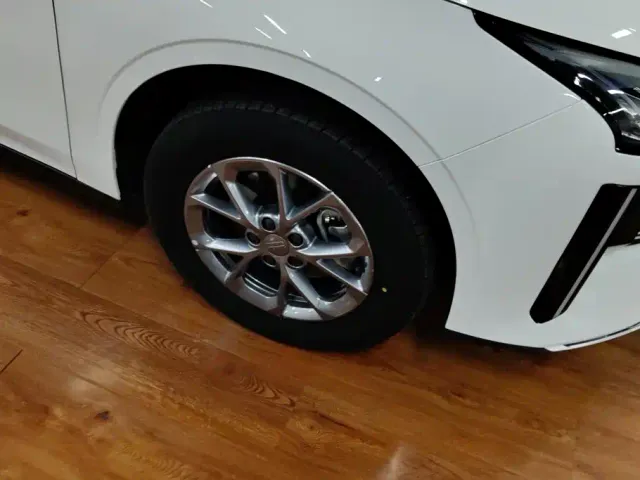 Geely Galaxy L6 — Фото автомобиля 6