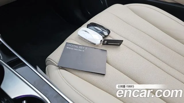 Genesis GV80 — Фото автомобиля 15