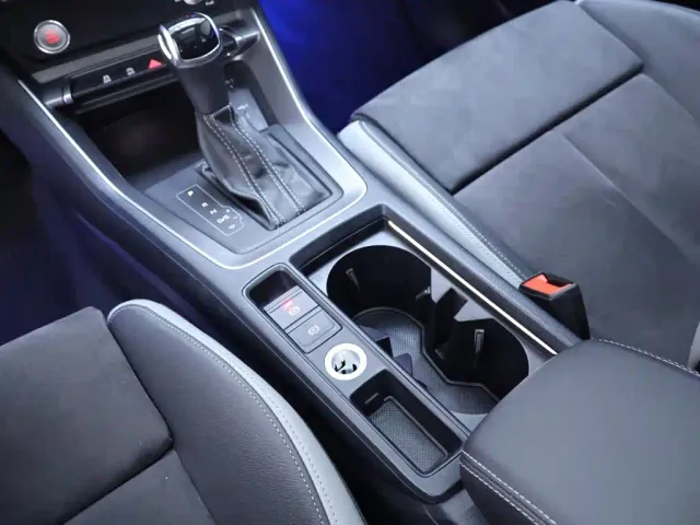 Audi Q3 — Фото автомобиля 12