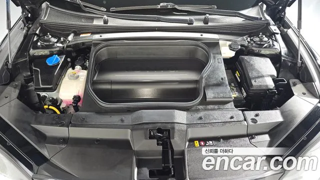 Hyundai Ioniq 6 — Фото автомобиля 9