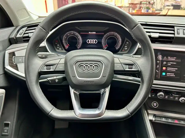 Audi Q3 — Фото автомобиля 15