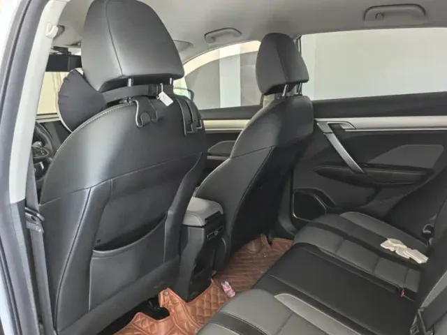 Geely Binyue — Фото автомобиля 2