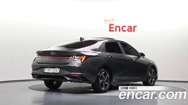 Фотография автомобиля — Hyundai AVANTE