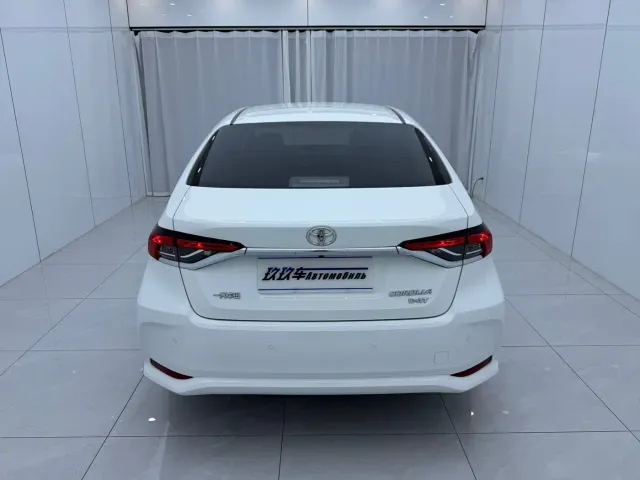 Toyota Corolla — Фото автомобиля 5