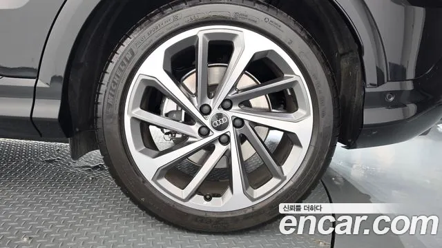 Audi Q5 80A — Фото автомобиля 6