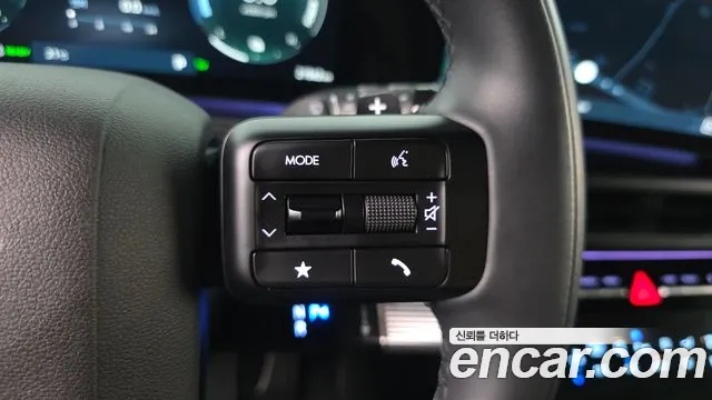 Hyundai Santafe Santa Fe (MX5) — Фото автомобиля 8