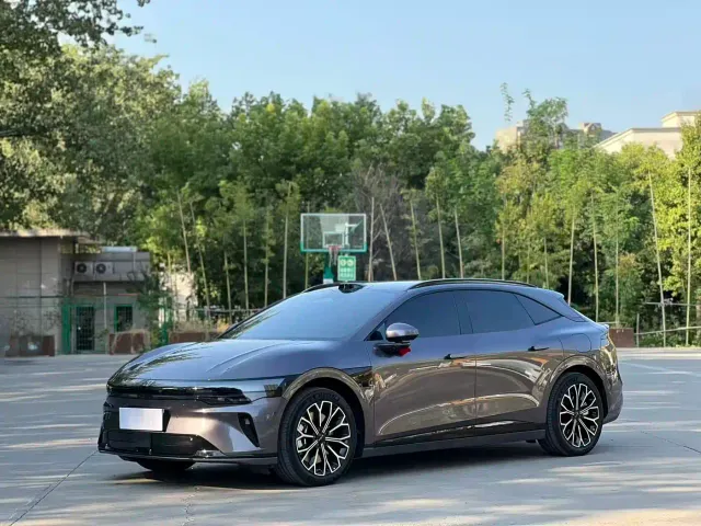 Фотография автомобиля — Zeekr 007 GT