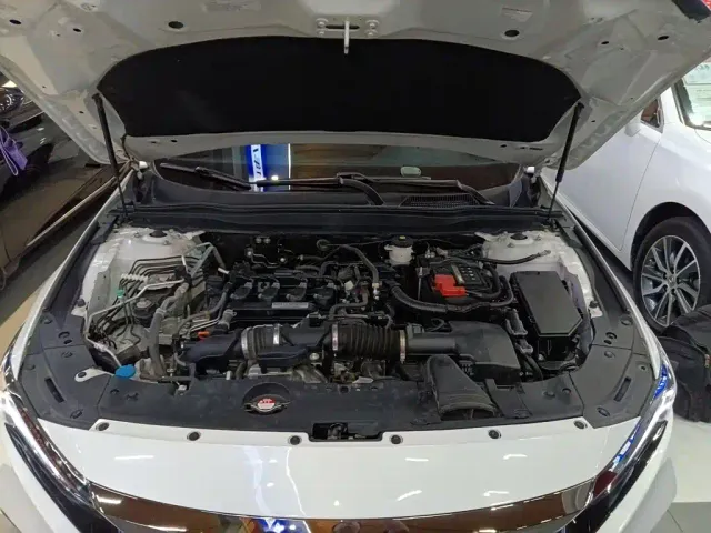 Honda Accord — Фото автомобиля 19
