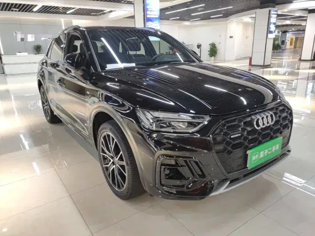 Audi Q5L — Фото автомобиля 3