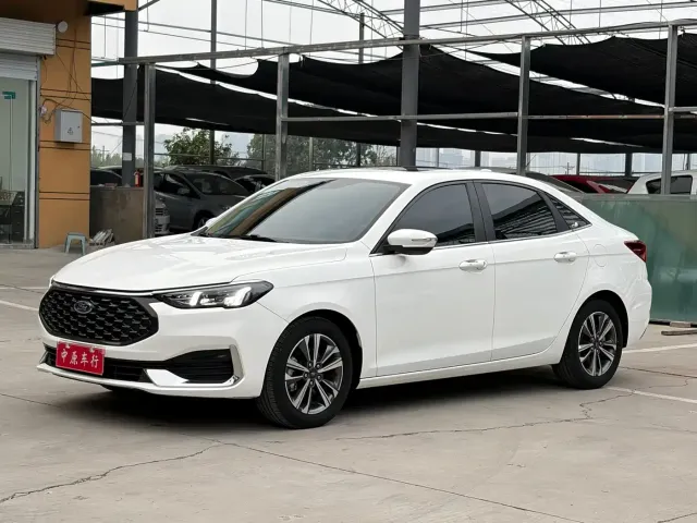 Фотография автомобиля — Ford Escort