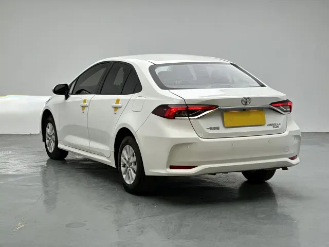 Toyota Corolla — Фото автомобиля 4