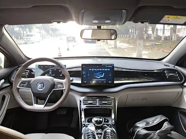 BYD Qin PLUS — Фото автомобиля 9