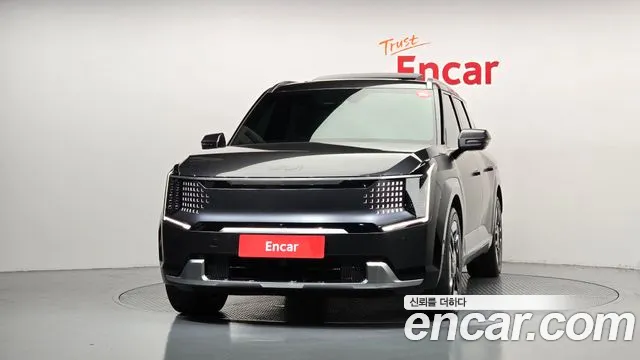 Kia EV9 — Фото автомобиля 3