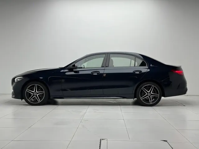 Mercedes-Benz C-Class — Фото автомобиля 23