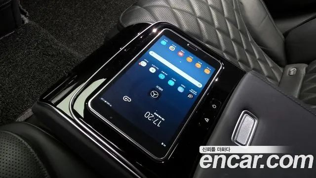 Mercedes-Benz S-Class — Фото автомобиля 27