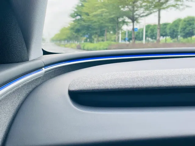 Tesla Model 3 — Фото автомобиля 28