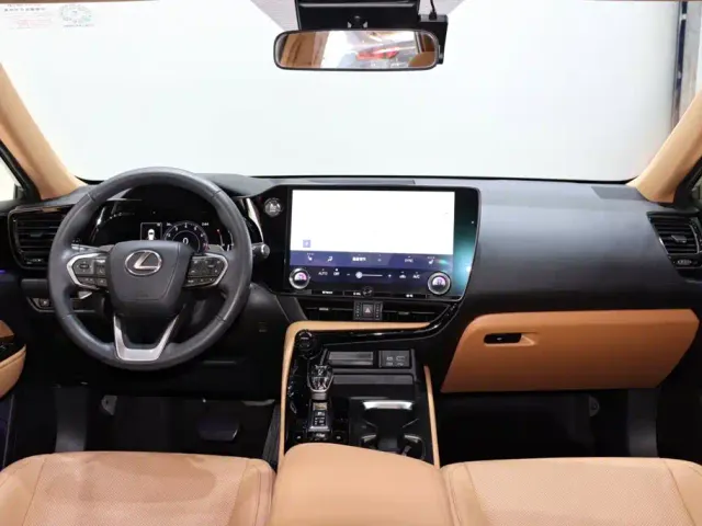 Lexus NX — Фото автомобиля 11