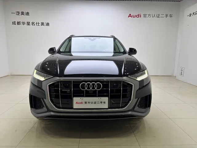 Audi Q8 — Фото автомобиля 2