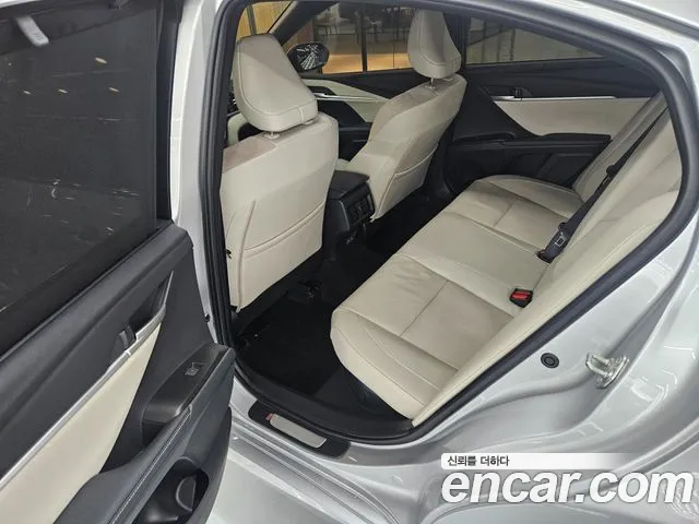 Toyota Camry XV80 — Фото автомобиля 14