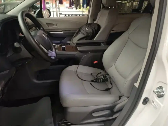Toyota Granvia — Фото автомобиля 7