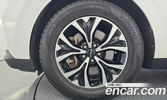 Kia Carnival 4th Gen — Фото автомобиля 5