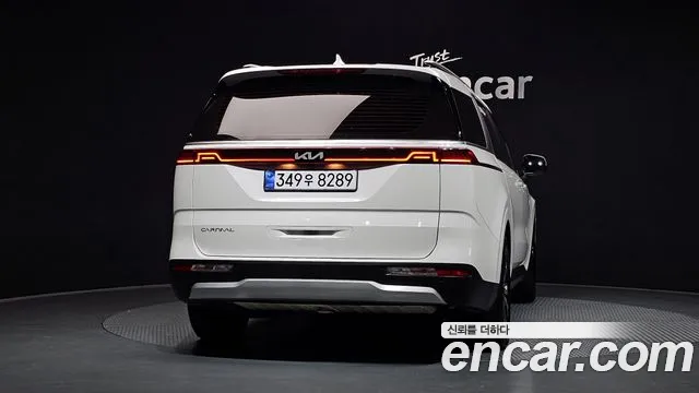 Kia Canival Carnival 4 поколение Дизель 9 мест Prestige — Фото автомобиля 4