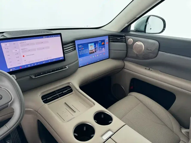 IM Motors LS8 — Фото автомобиля 19