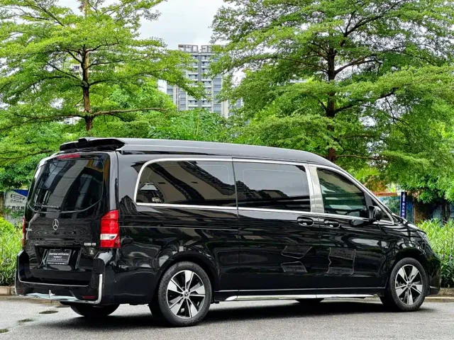 Mercedes-Benz V-Class — Фото автомобиля 8