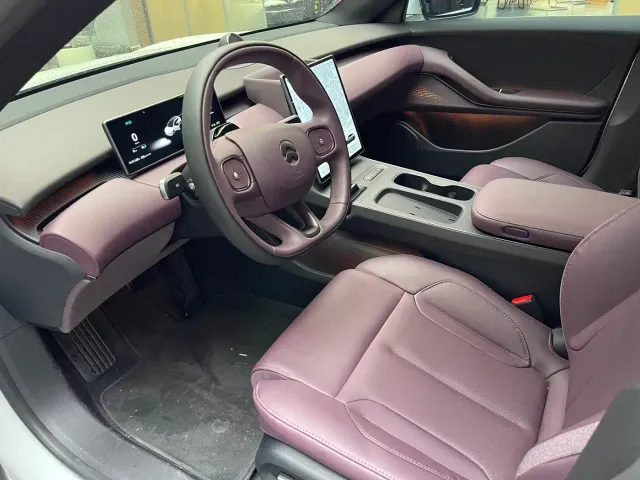 Nio ET5 Touring — Фото автомобиля 15