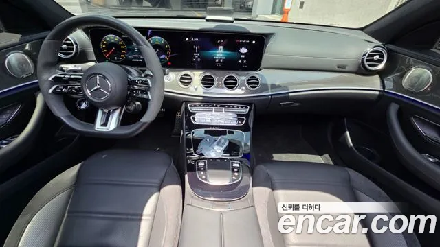 Mercedes-Benz E-Class — Фото автомобиля 9