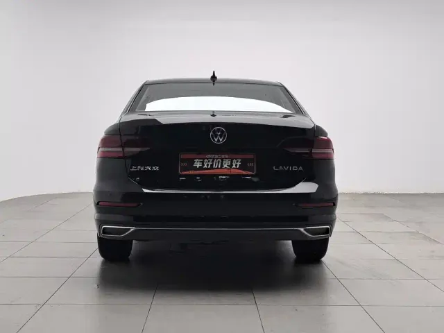 Volkswagen Lavida — Фото автомобиля 4