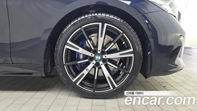 BMW 5-Series 5 серия (G60) 530i xDrive M Sport — Фото автомобиля 16