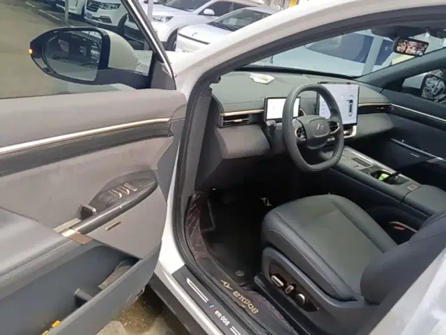 Dongfeng eπ 008 — Фото автомобиля 15