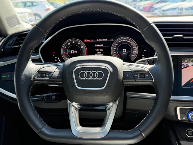 Audi Q3 — Фото автомобиля 19